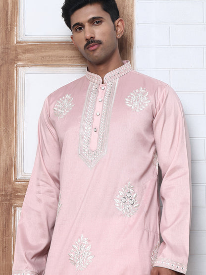 Men’S Silk Blend Ethnic Embroidered Kurta