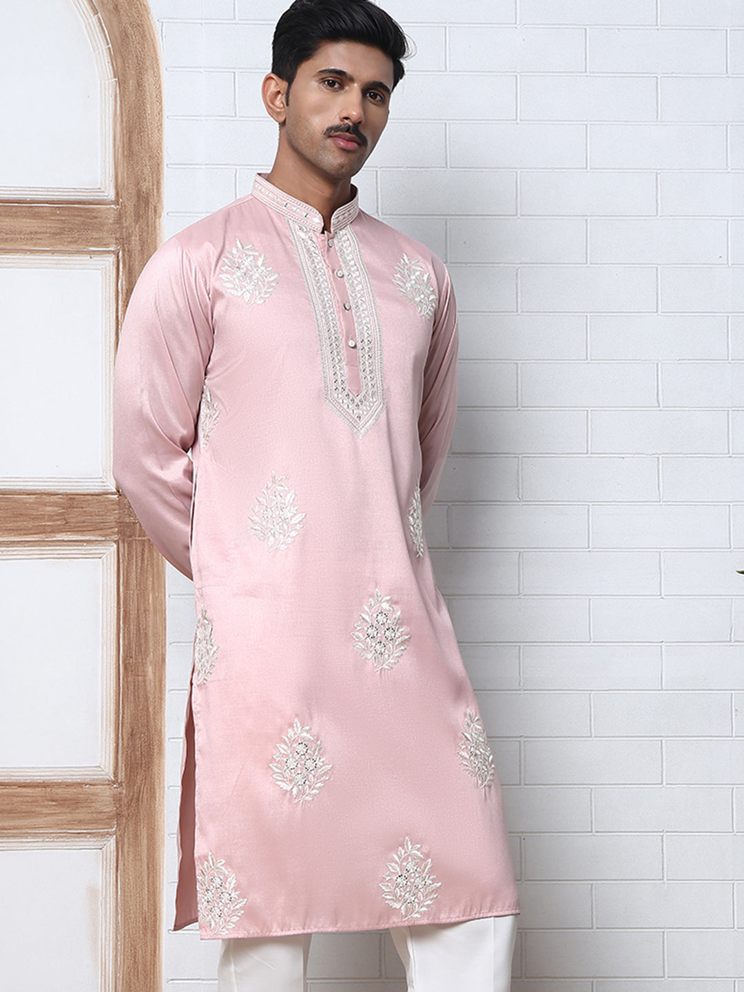Men’S Silk Blend Ethnic Embroidered Kurta