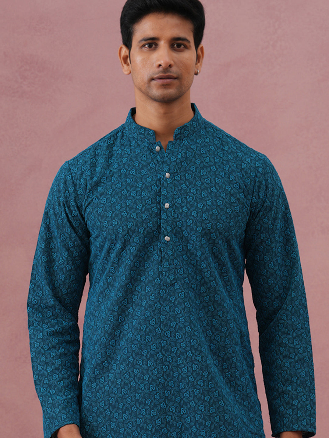 Traditional Cotton Blend Embroidered Kurta