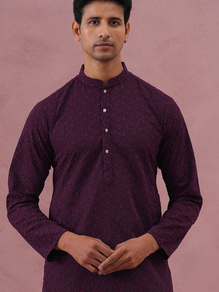 Traditional Cotton Blend Embroidered Kurta