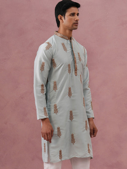 Men'S Silk Blend Embroidered Kurta