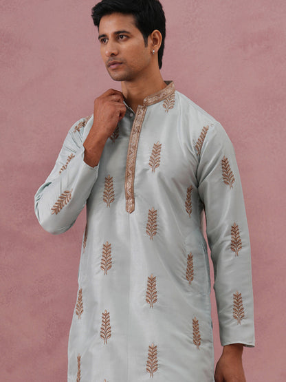 Men'S Silk Blend Embroidered Kurta