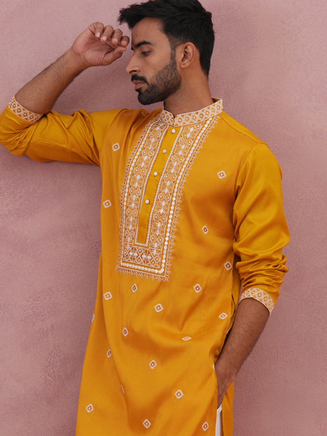 Men’S Ethnic Silk Blend Embroidered Kurta