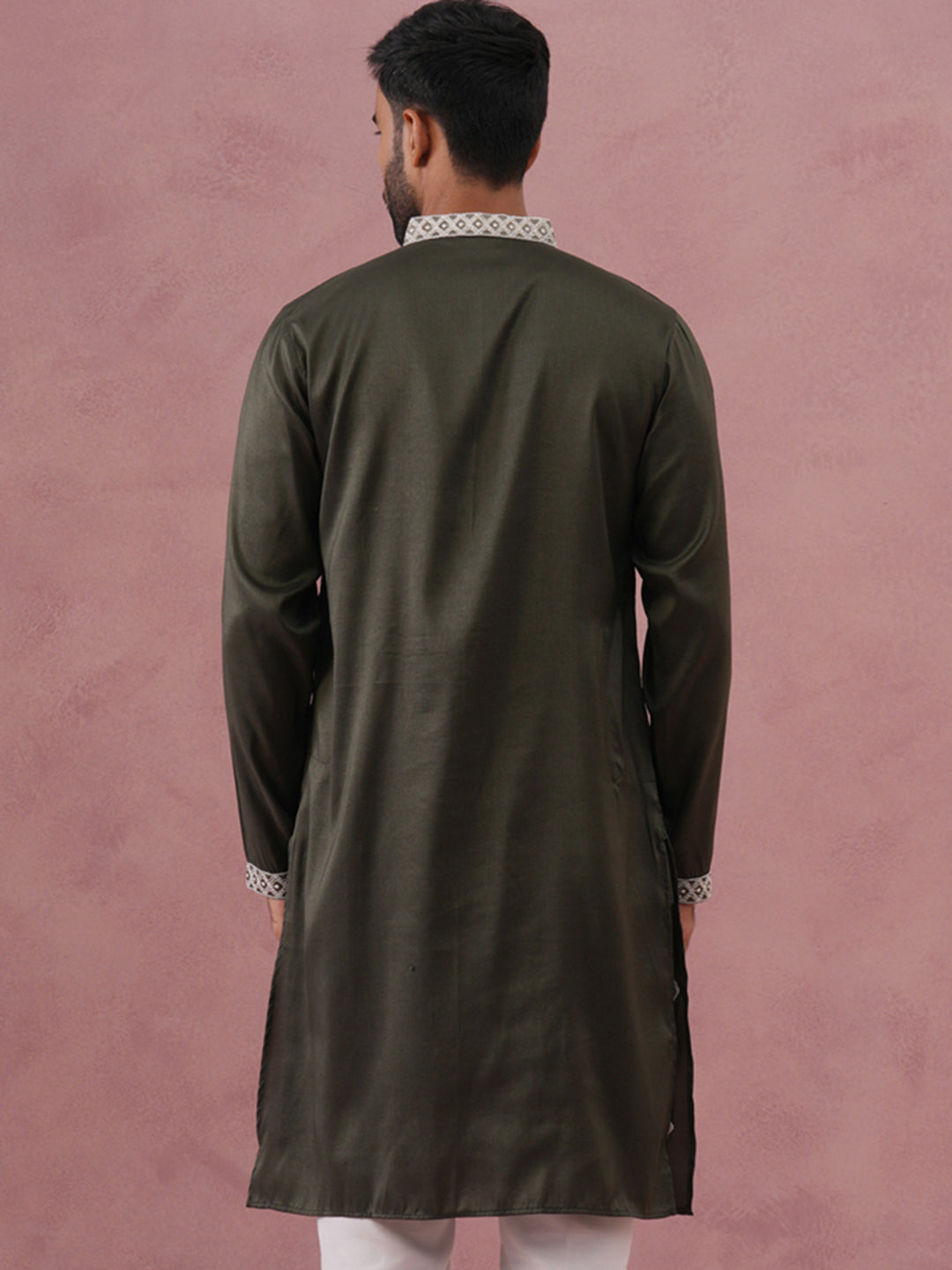 Men’S Ethnic Silk Blend Embroidered Kurta