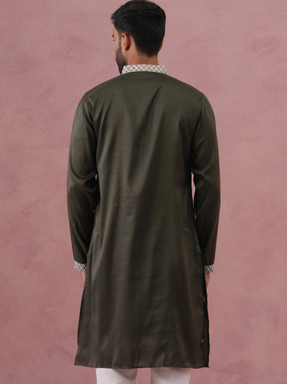 Men’S Ethnic Silk Blend Embroidered Kurta