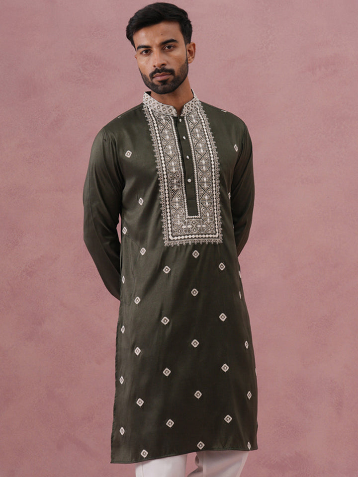 Men’S Ethnic Silk Blend Embroidered Kurta
