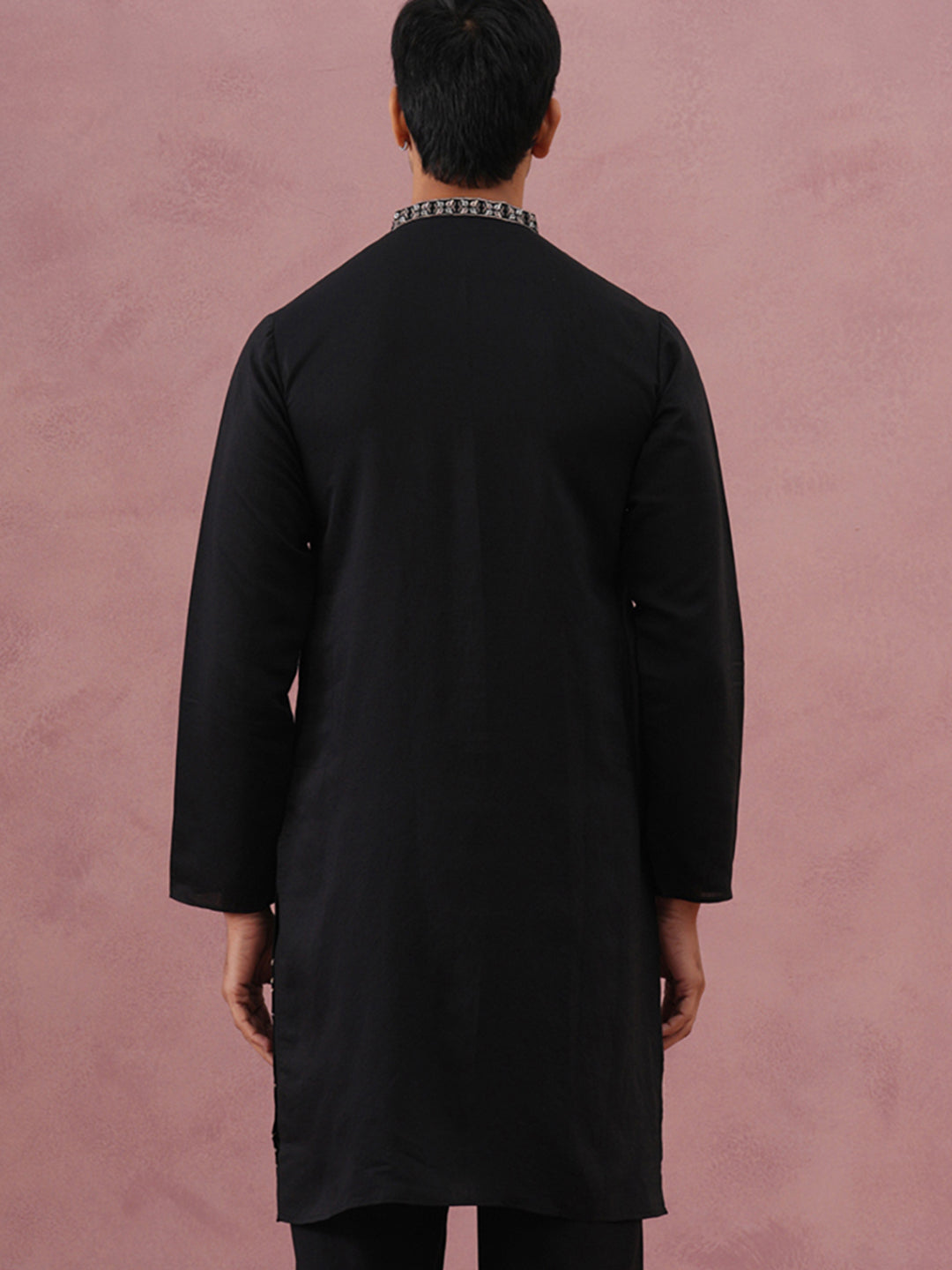 Men Ethnic Embroidered Kurta