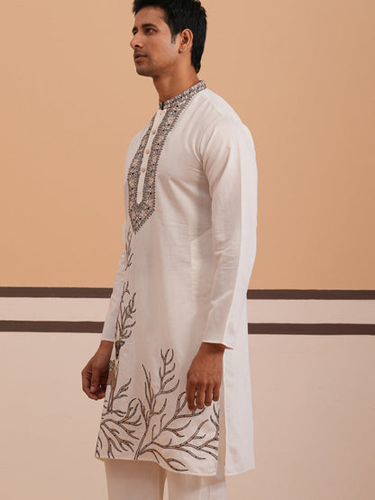 Men Ethnic Embroidered Kurta