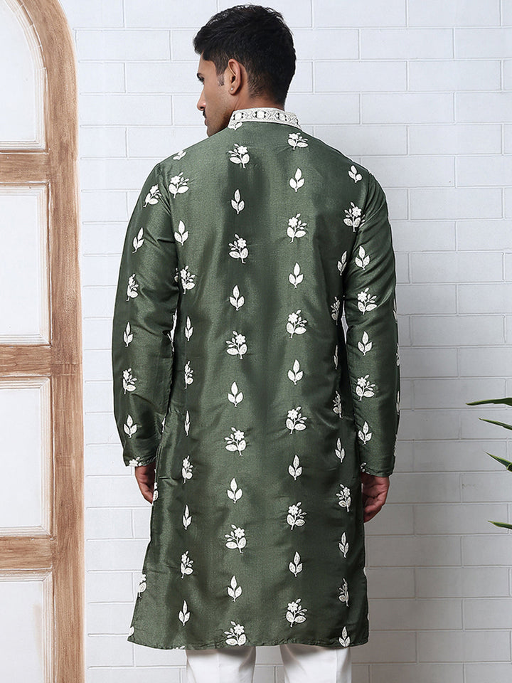 Men’S Embroidered Silk Blend Kurta