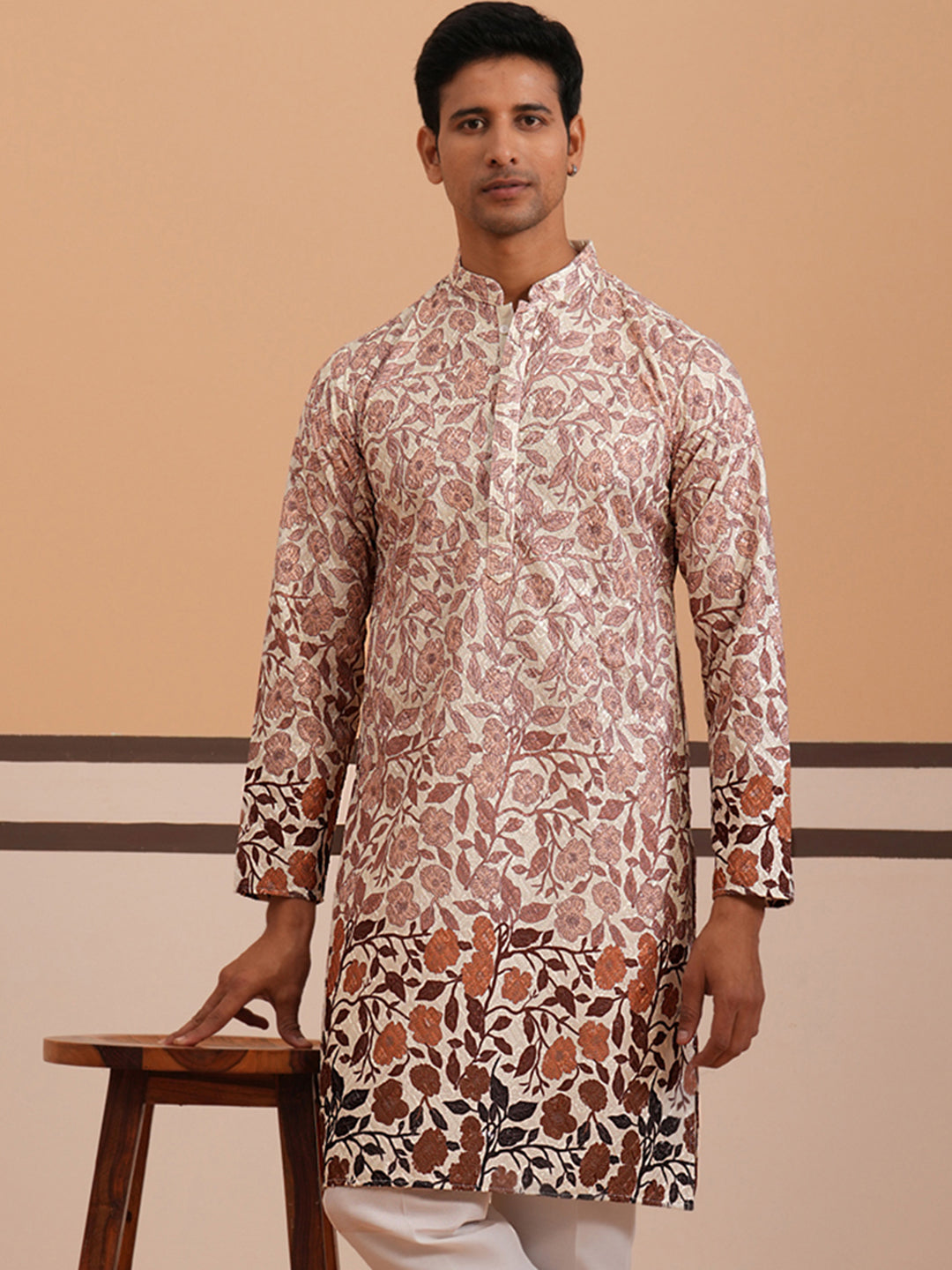 Men’S Printed Kurta With Embroidered Detailing