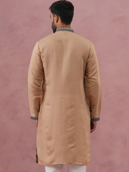Men’S Silk Blend Embroidered Kurta