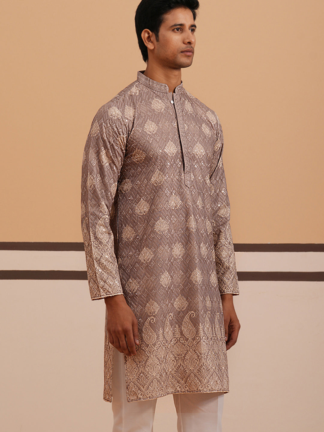 Embroidered Cotton-Blend Kurta With Paisley Design