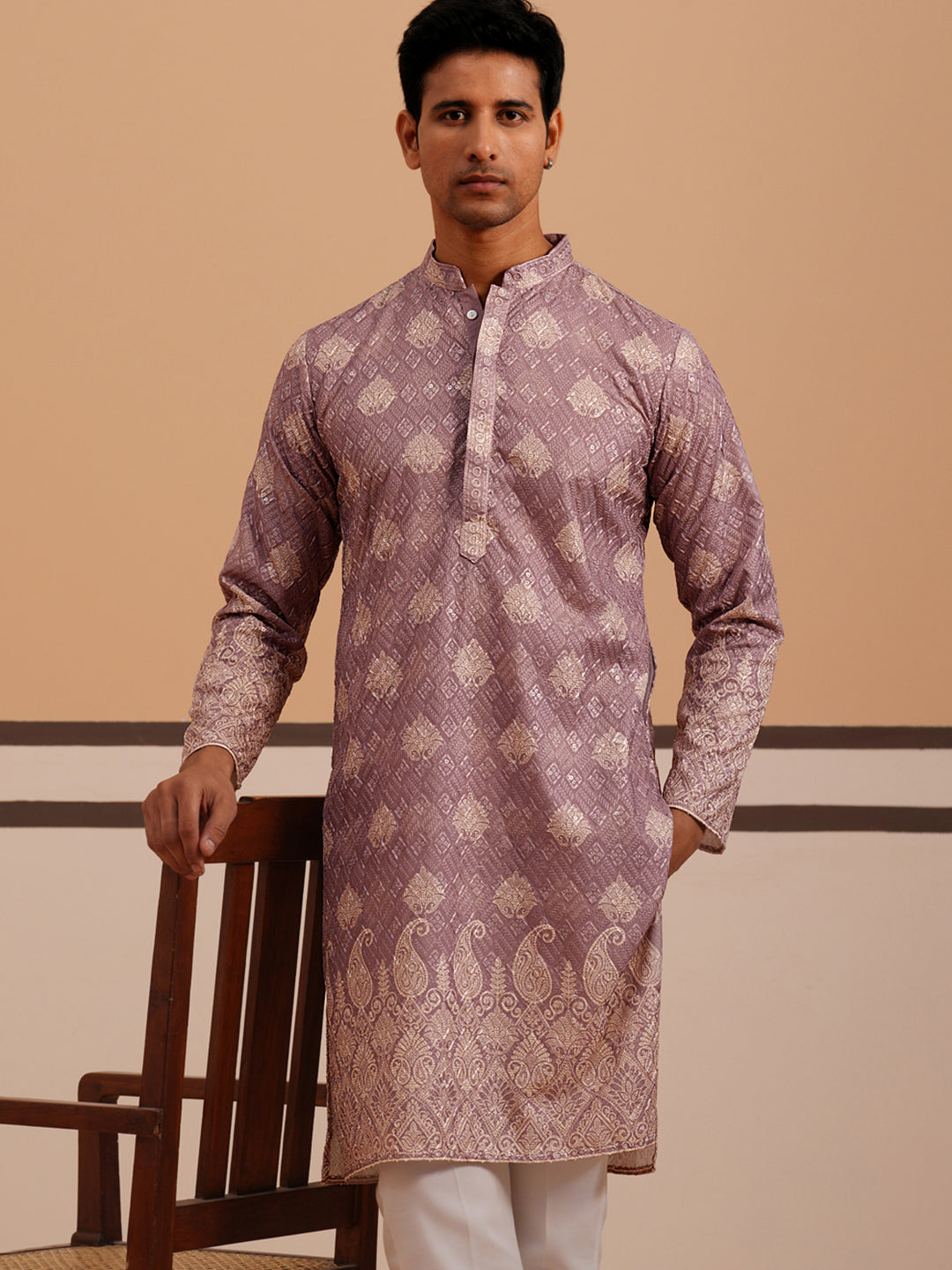 Embroidered Cotton-Blend Kurta With Paisley Design
