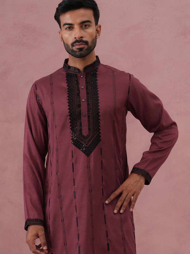 Wine Silk Blend Kurta With Black Geometric Embroidery
