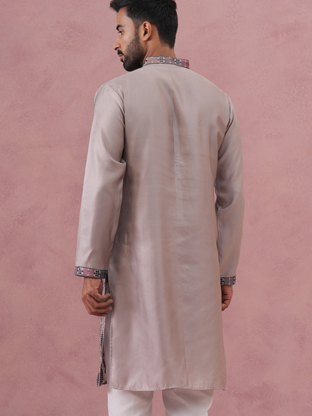 Grey Silk Blend Geometric Embroidered Kurta