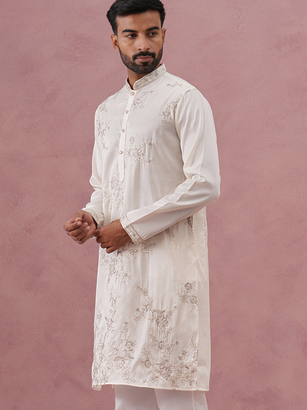 Men’S Silk Blend Embroidered Kurta