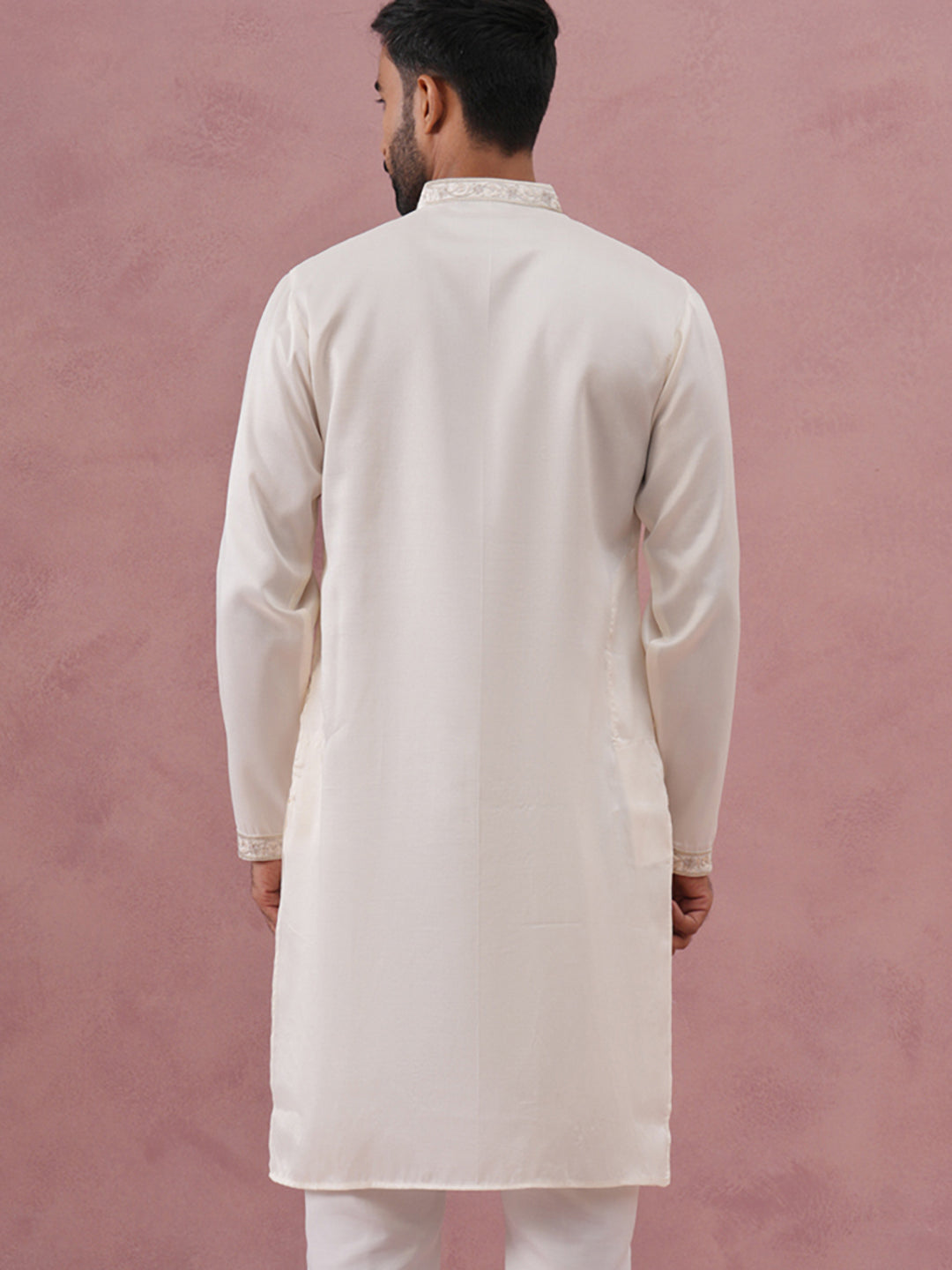 Men’S Silk Blend Embroidered Kurta