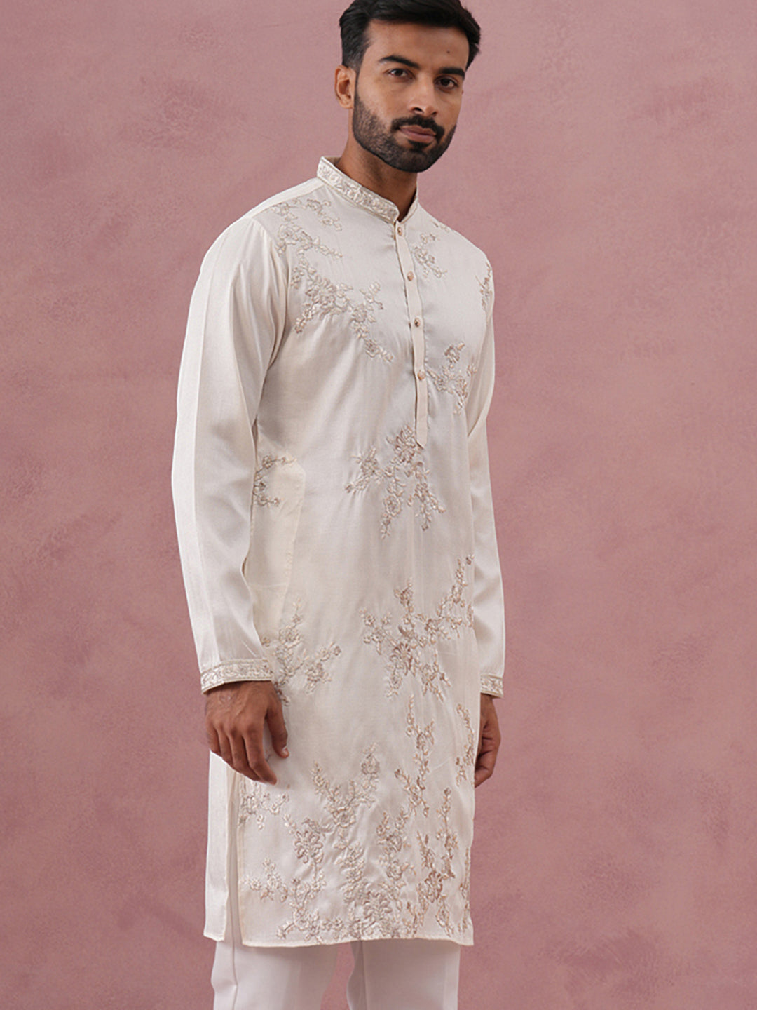 Men’S Silk Blend Embroidered Kurta