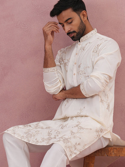 Men’S Silk Blend Embroidered Kurta