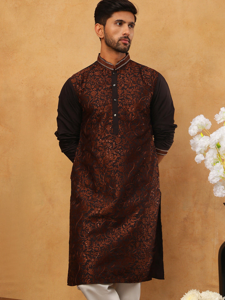 Men’S Silk Blend Embroidered Kurta