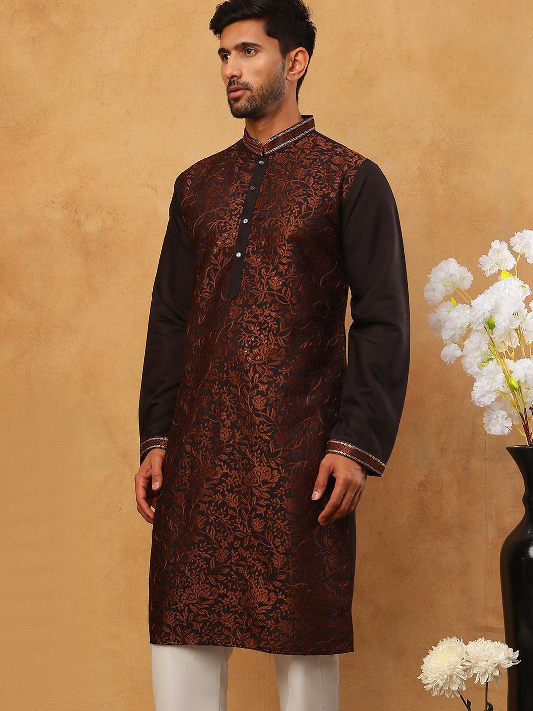 Men’S Silk Blend Embroidered Kurta