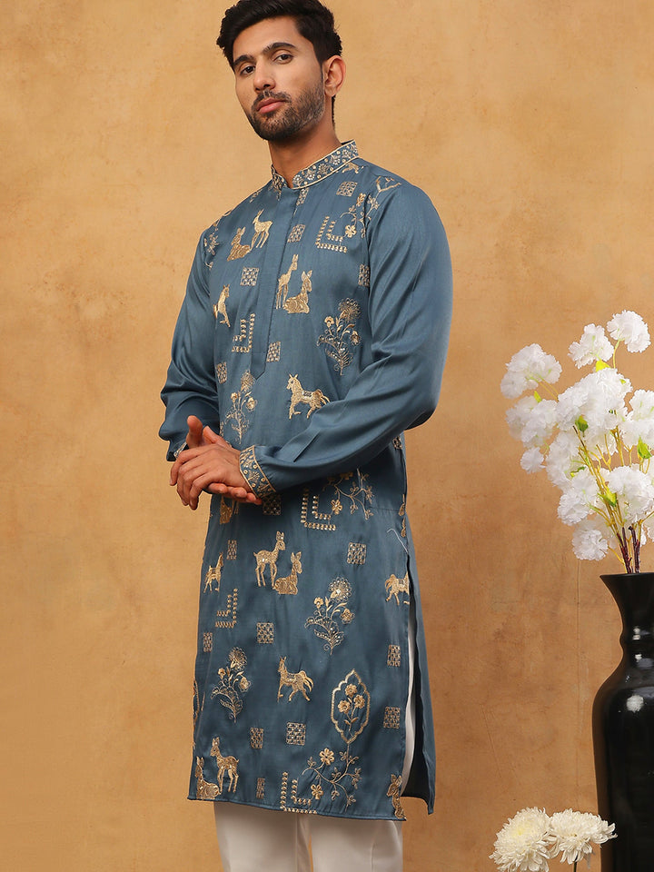 Men Silk Blend Kurta With Embroidery