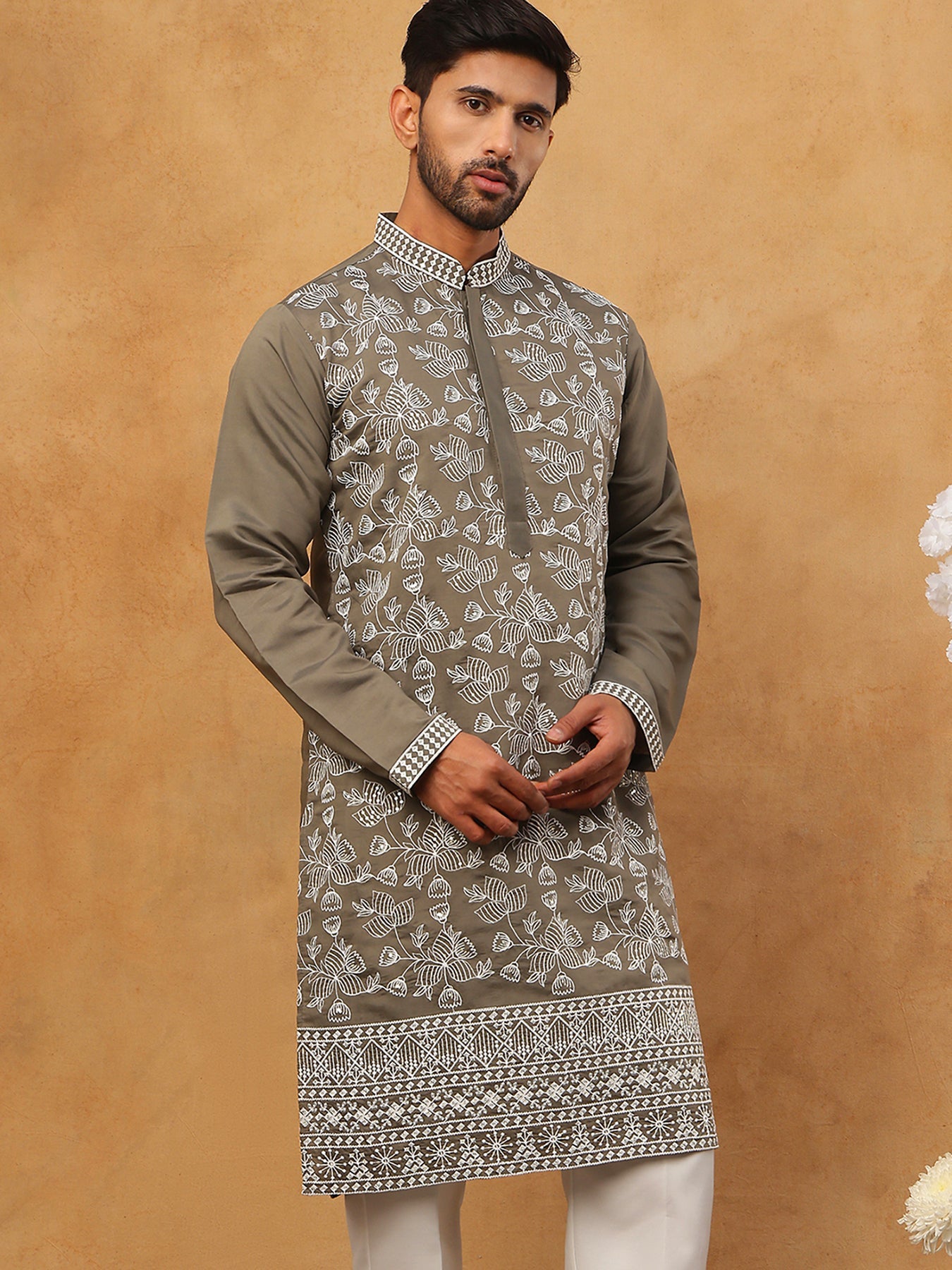 Men Ethnic Embroidered Kurta