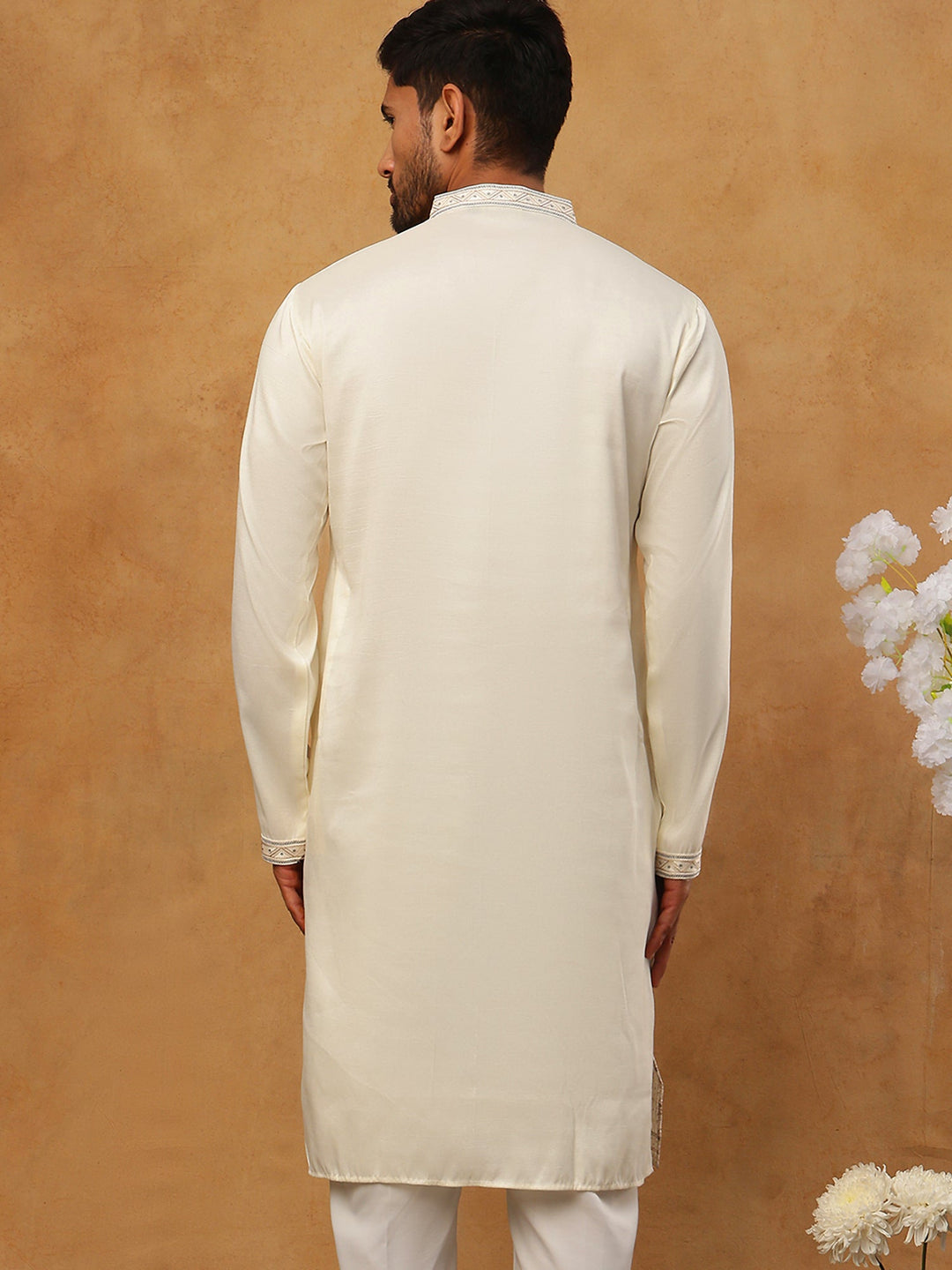 Men Silk Blend Embroidered Kurta