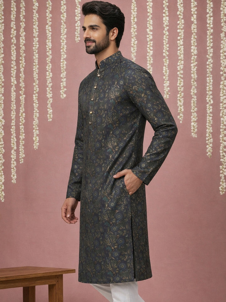 Men Cotton Blend Kurta With Foil Print