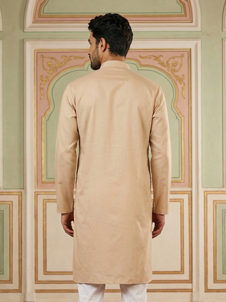 Men Silk Blend Embroidered Kurta