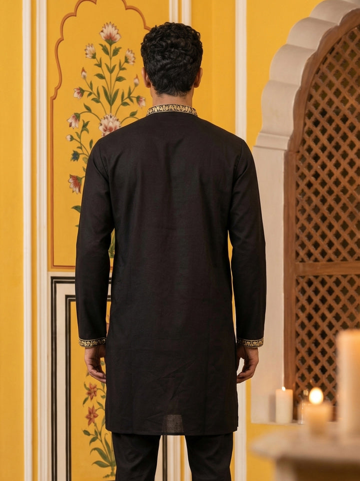 Men’S Classic Kurta With Rich Hemline Embroidery