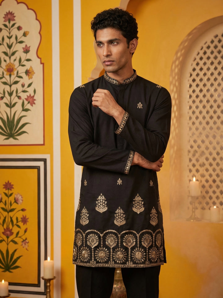Men’S Classic Kurta With Rich Hemline Embroidery