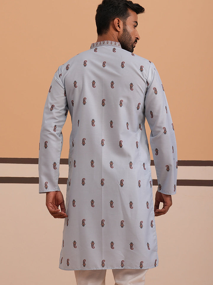 Paisley Print Kurta With Contrast Dupatta