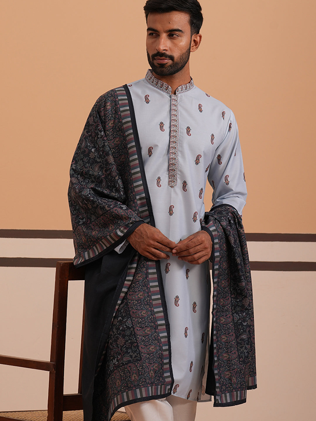 Paisley Print Kurta With Contrast Dupatta