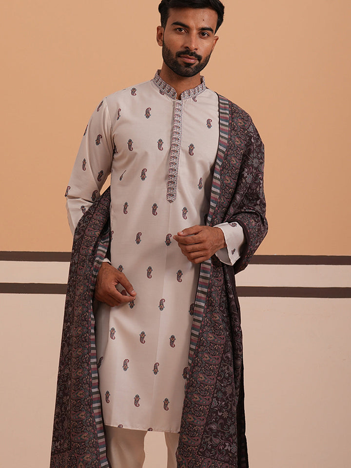 Paisley Print Kurta With Contrast Dupatta