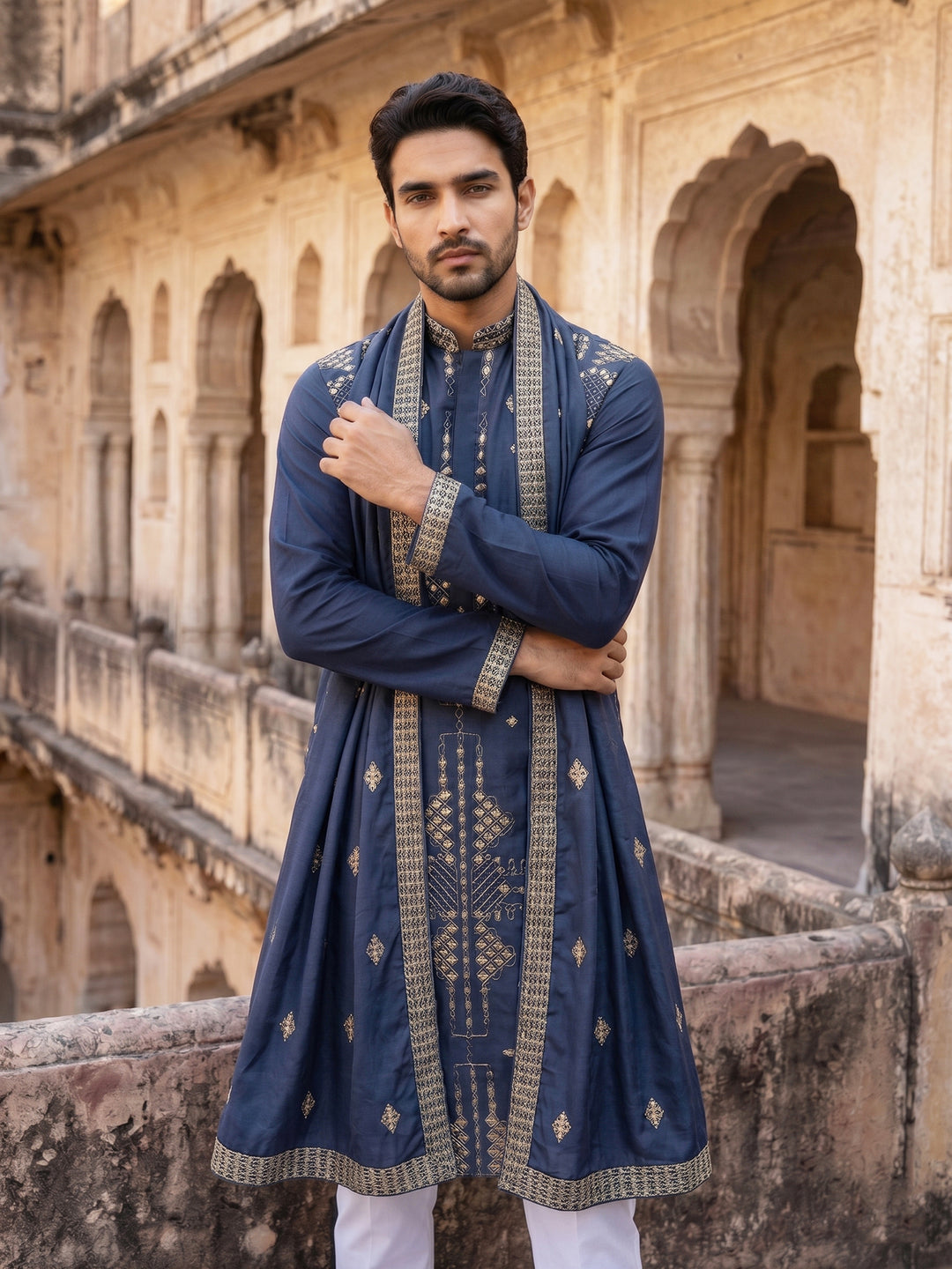 Men’S Embroidered Kurta With Dupatta