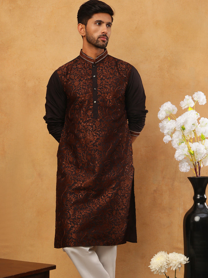 Men’S Silk Blend Embroidered Kurta Pyjama