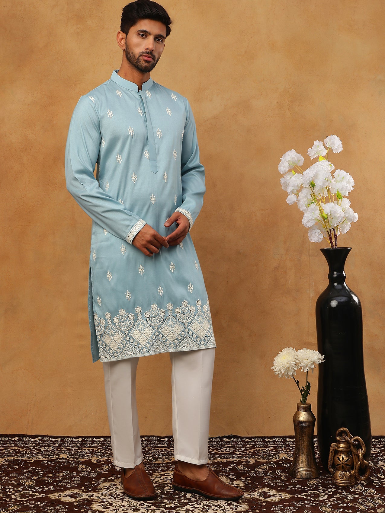 Traditional Silk Blend Embroidered Kurta Pyjama