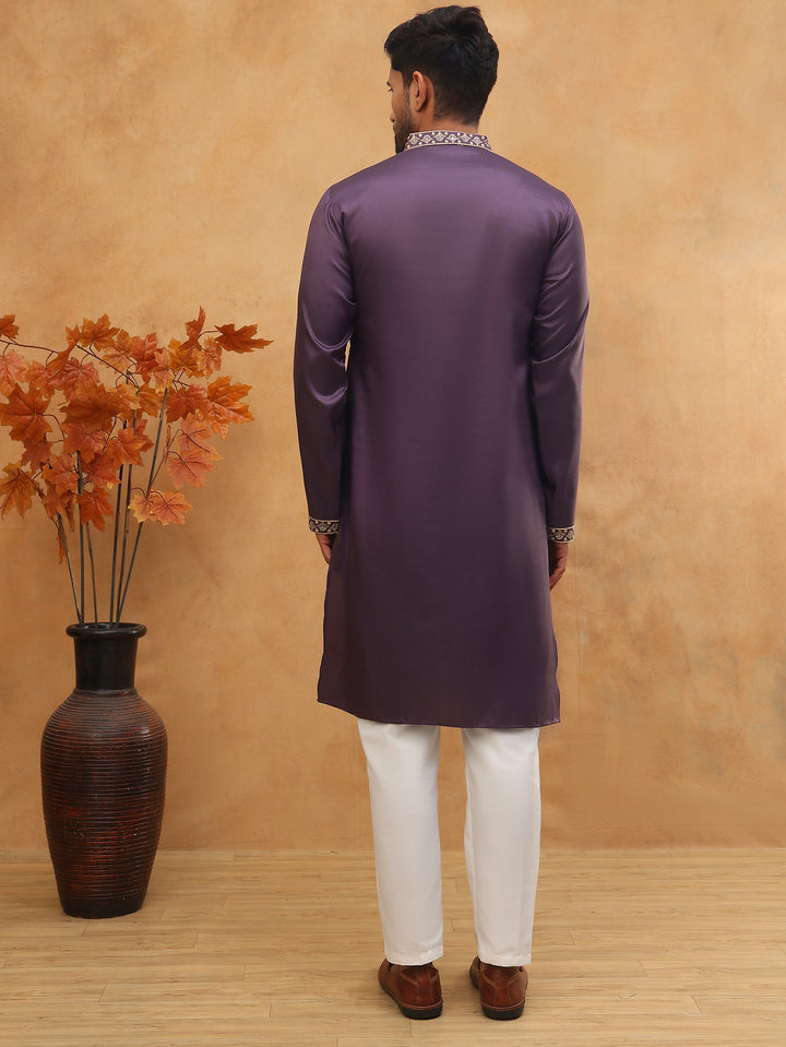 Men Silk Blend Kurta Pyjama With Embroidery