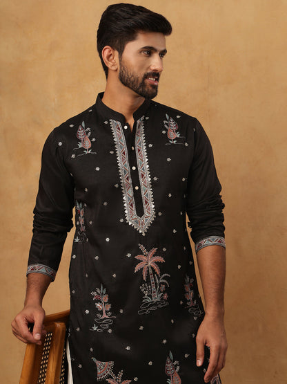 Silk Blend Embroidered Kurta With Pyjama