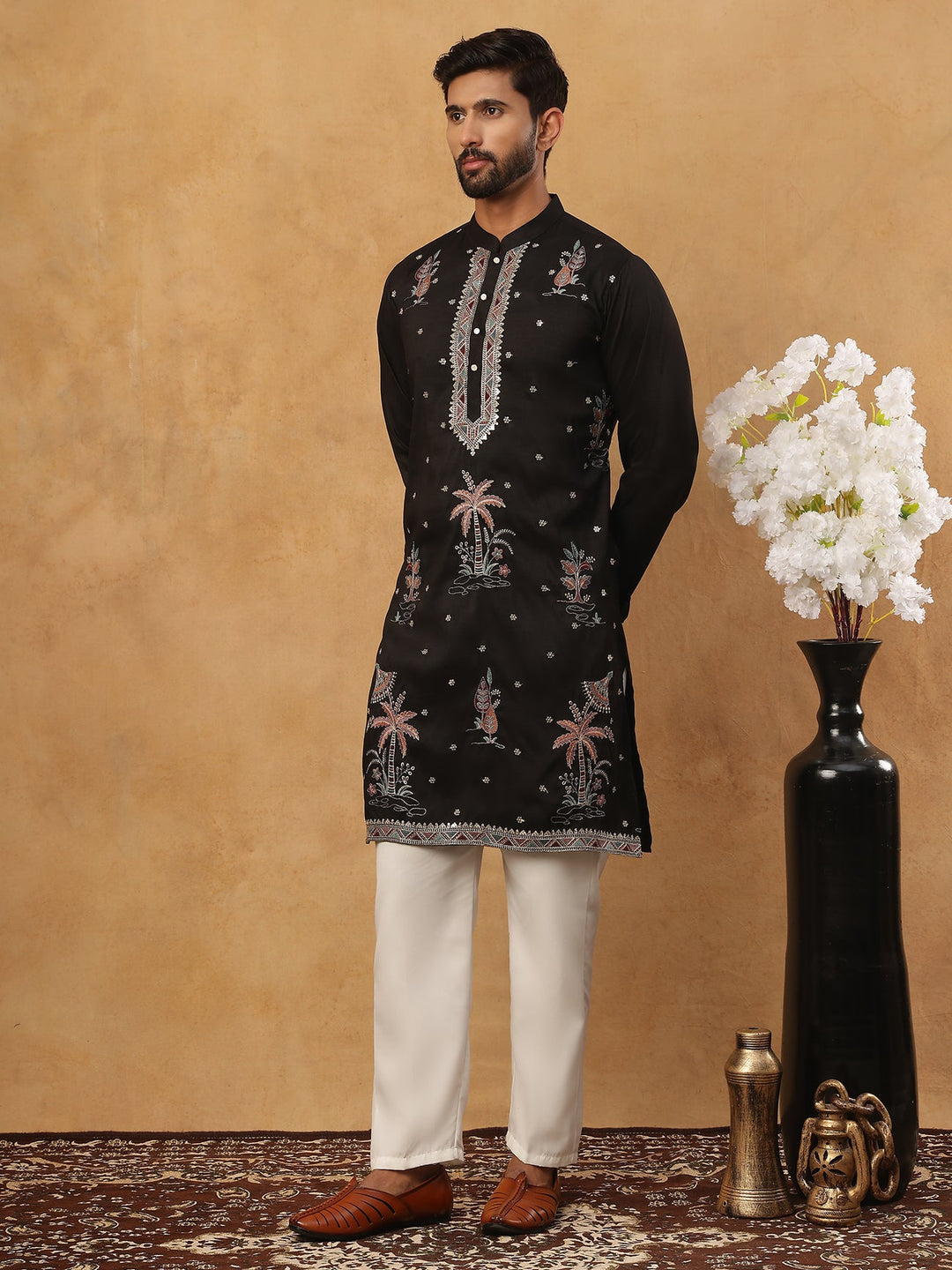 Silk Blend Embroidered Kurta With Pyjama
