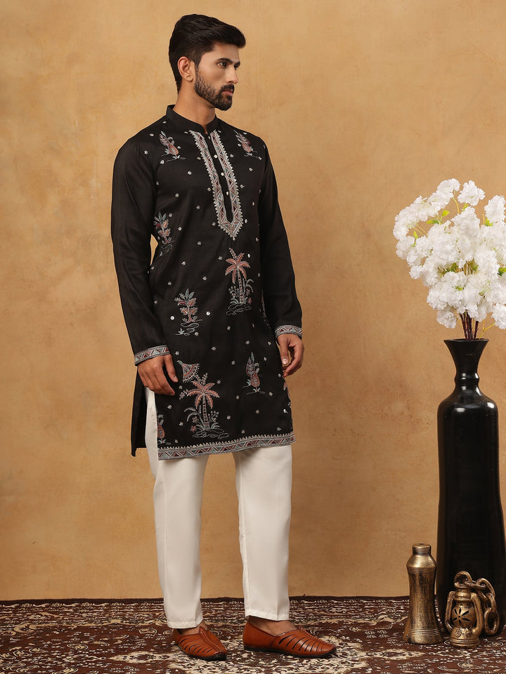 Silk Blend Embroidered Kurta With Pyjama