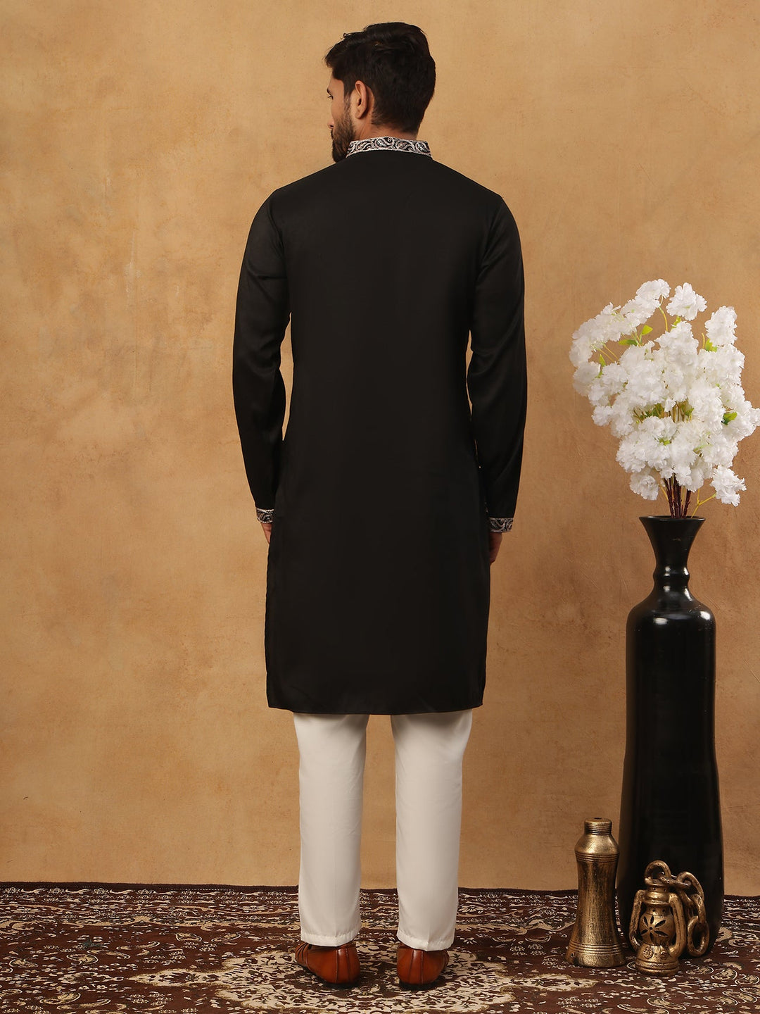 Silk Blend Embroidered Kurta With Pyjama