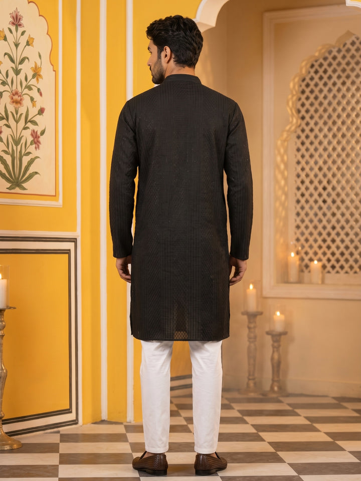 Men’S Silk Blend Thread Work Kurta Set