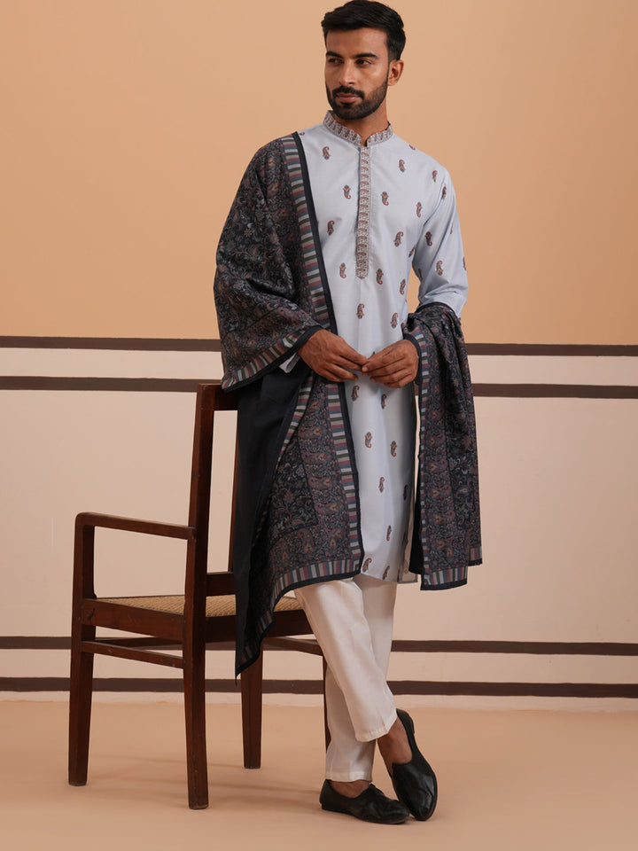 Paisley Print Kurta Pyjama Set With Contrast Dupatta