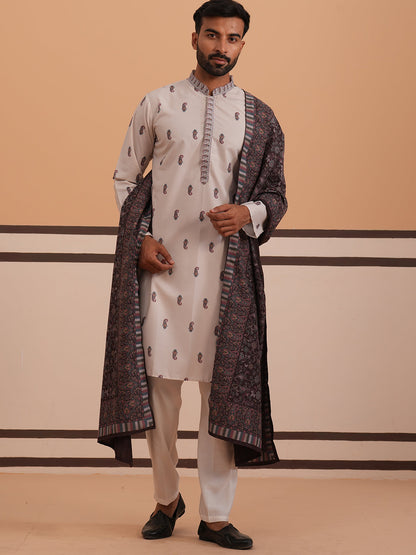Paisley Print Kurta Pyjama Set With Contrast Dupatta
