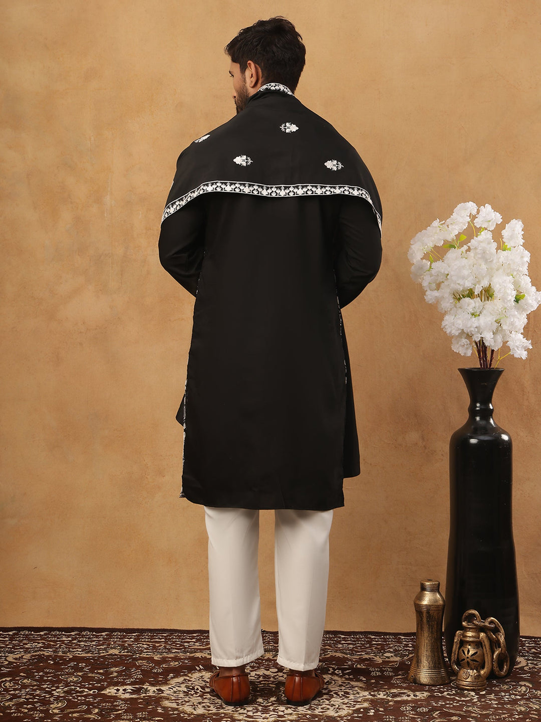 Silk Blend Embroidered Kurta Pyjama Dupatta Set
