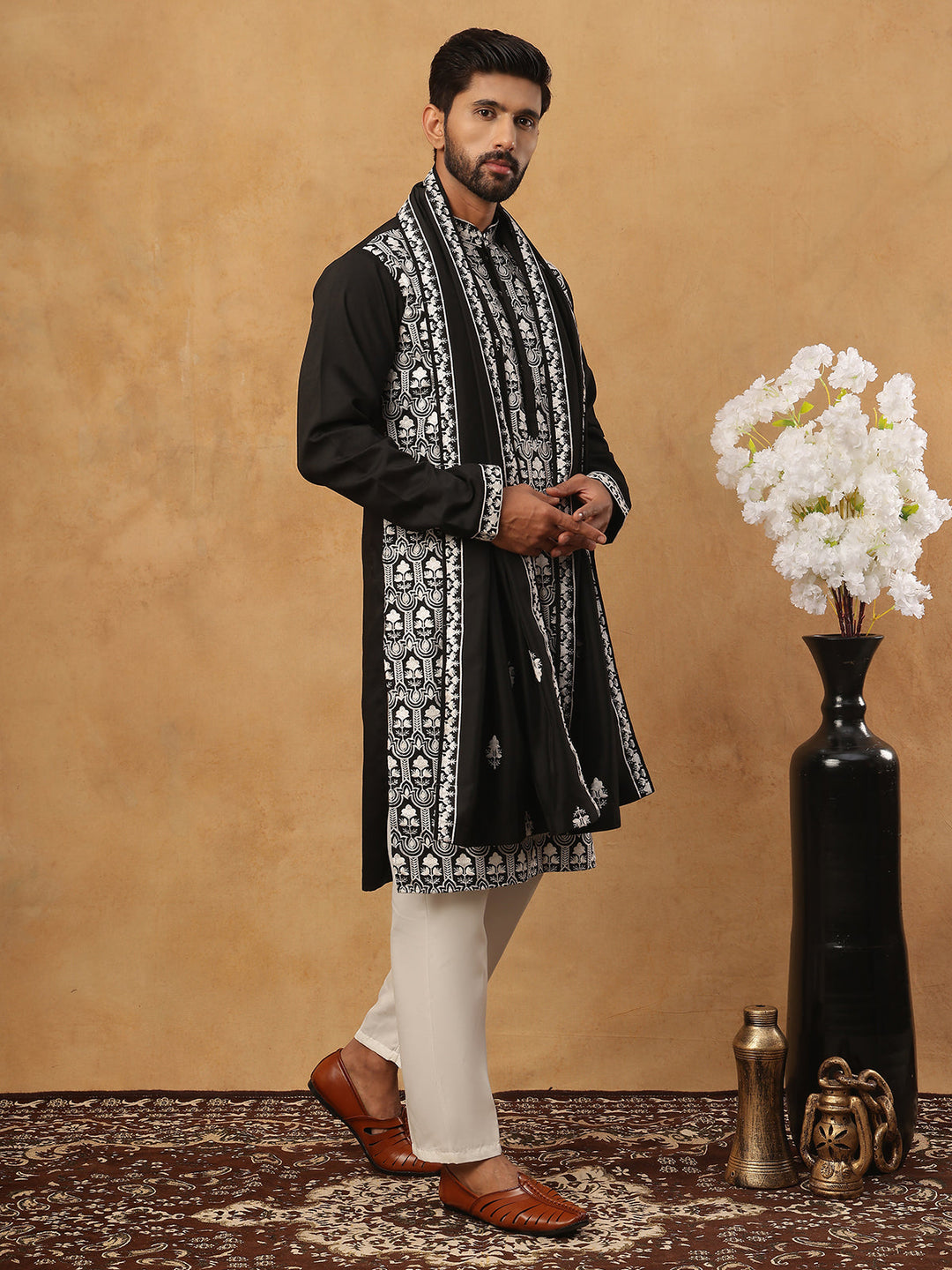 Silk Blend Embroidered Kurta Pyjama Dupatta Set