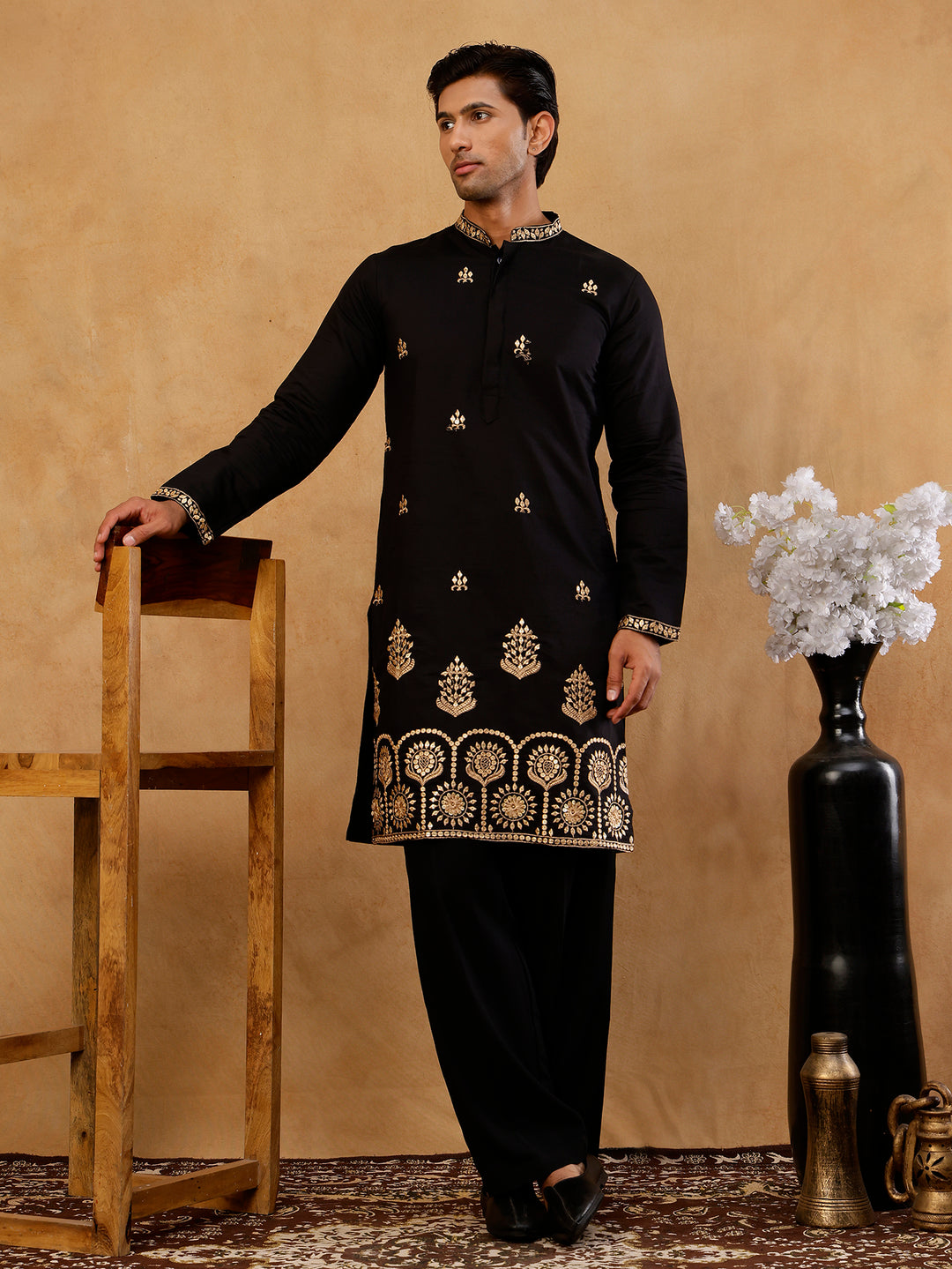 Classic Kurta &amp; Korean Pants With Rich Hemline Embroidery