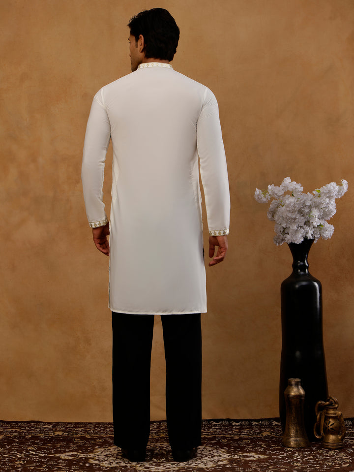 Men’S Cotton Blend Embroidered Kurta With Korean Pants